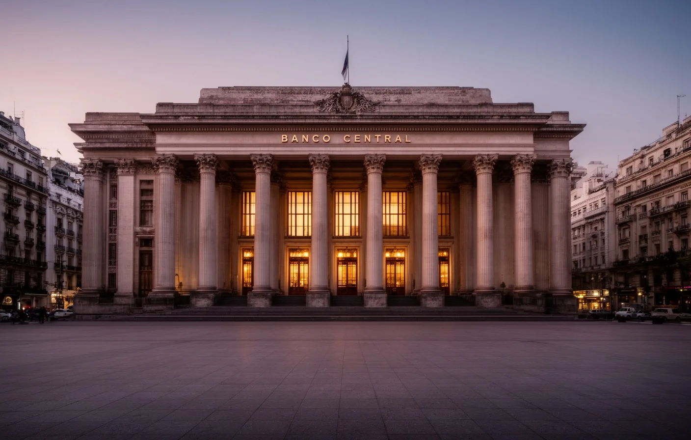 Sede del Banco Central en Buenos Aires al atardecer